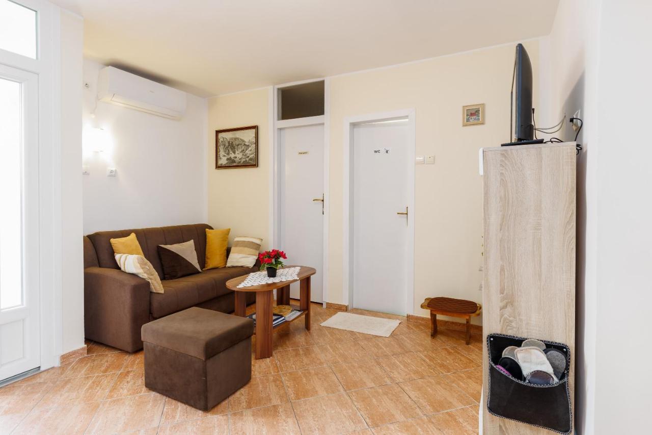 Apartment Zalac สลูน ภายนอก รูปภาพ